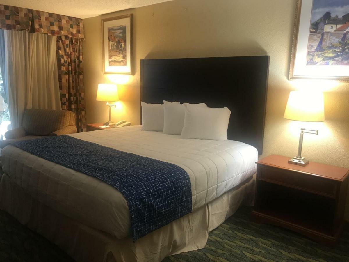 Travelodge By Wyndham Texarkana Ar Exterior photo